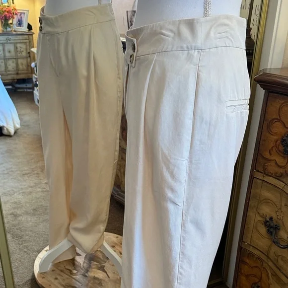 Reformation Cream Trousers with Pockets size 4 - Picture 5 of 8